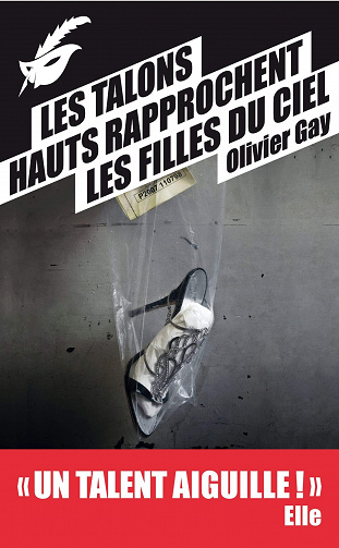 Les talons hauts rapprochent les filles du ciel - Olivier Gay