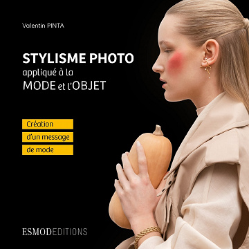 Stylisme photo appliqué à la mode et l'objet: Création d'un message de mode -  Valentin Pinta (2022)